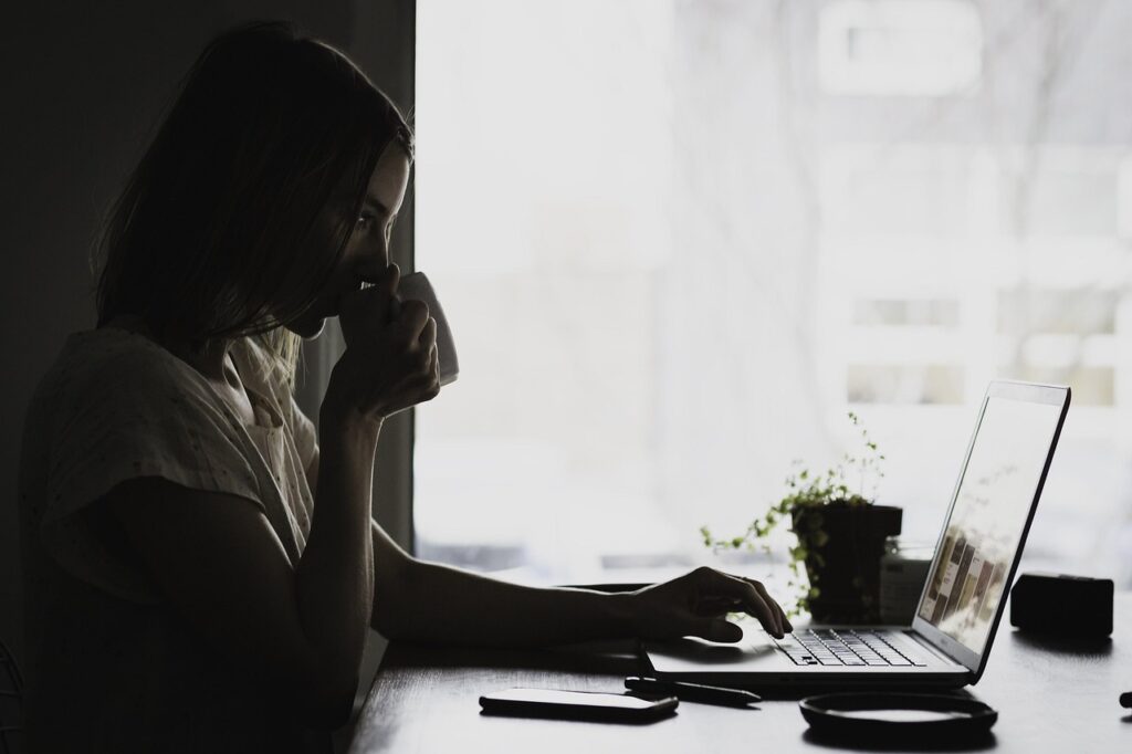 TOEIC勉強におすすめの参考書は社会人に人気ですか？
