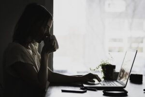 TOEIC勉強におすすめの参考書は社会人に人気ですか？